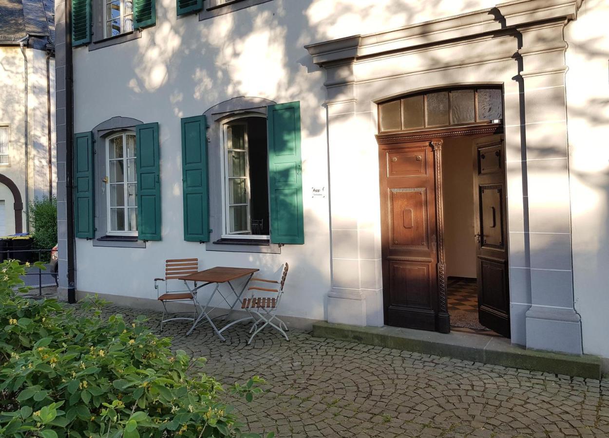Ehem. Sommerresidenz Von Fuerst Friedrich Iii. App.1 Und App.2 Kirn Exterior foto